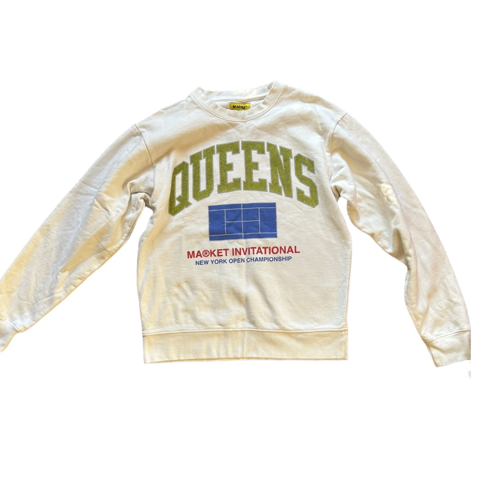 Market Queens white crewneck